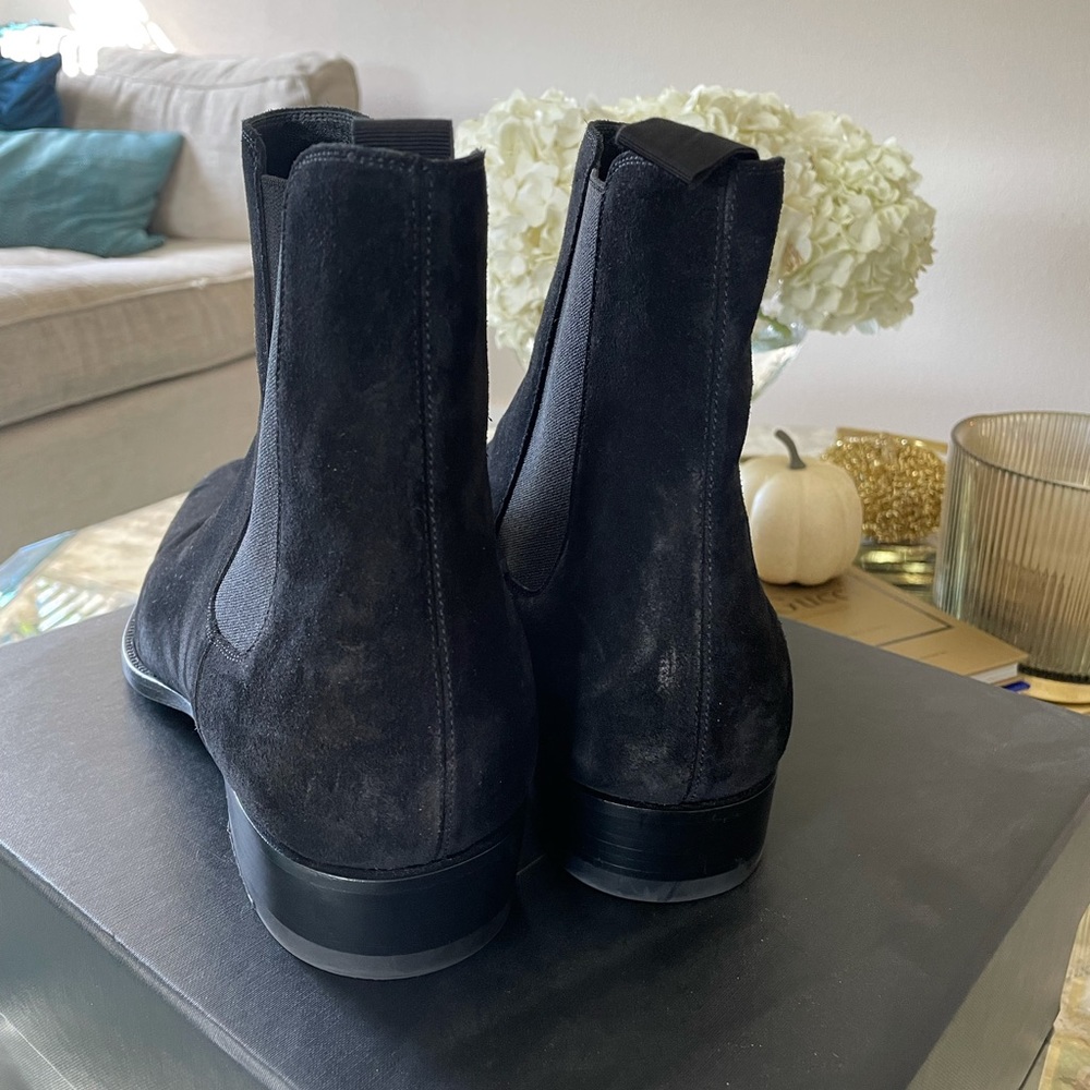 Saint Laurent Wyatt Chelsea Boots - Picture 3 of 6